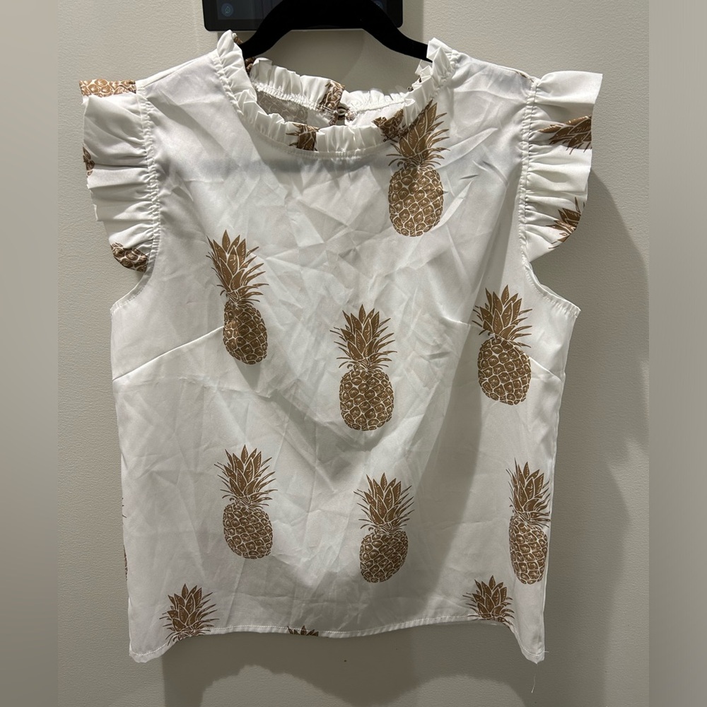 Pineapple top in Small